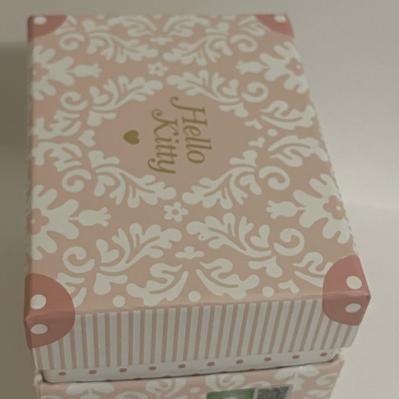 2018 Hello Kitty Small Mug - Picture 12 of 12